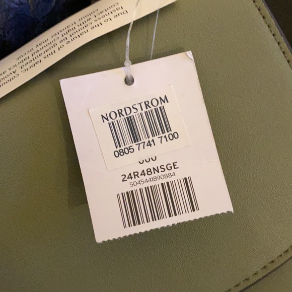 Green over the shoulder long strap Topshop bag. - Picture 4 of 4